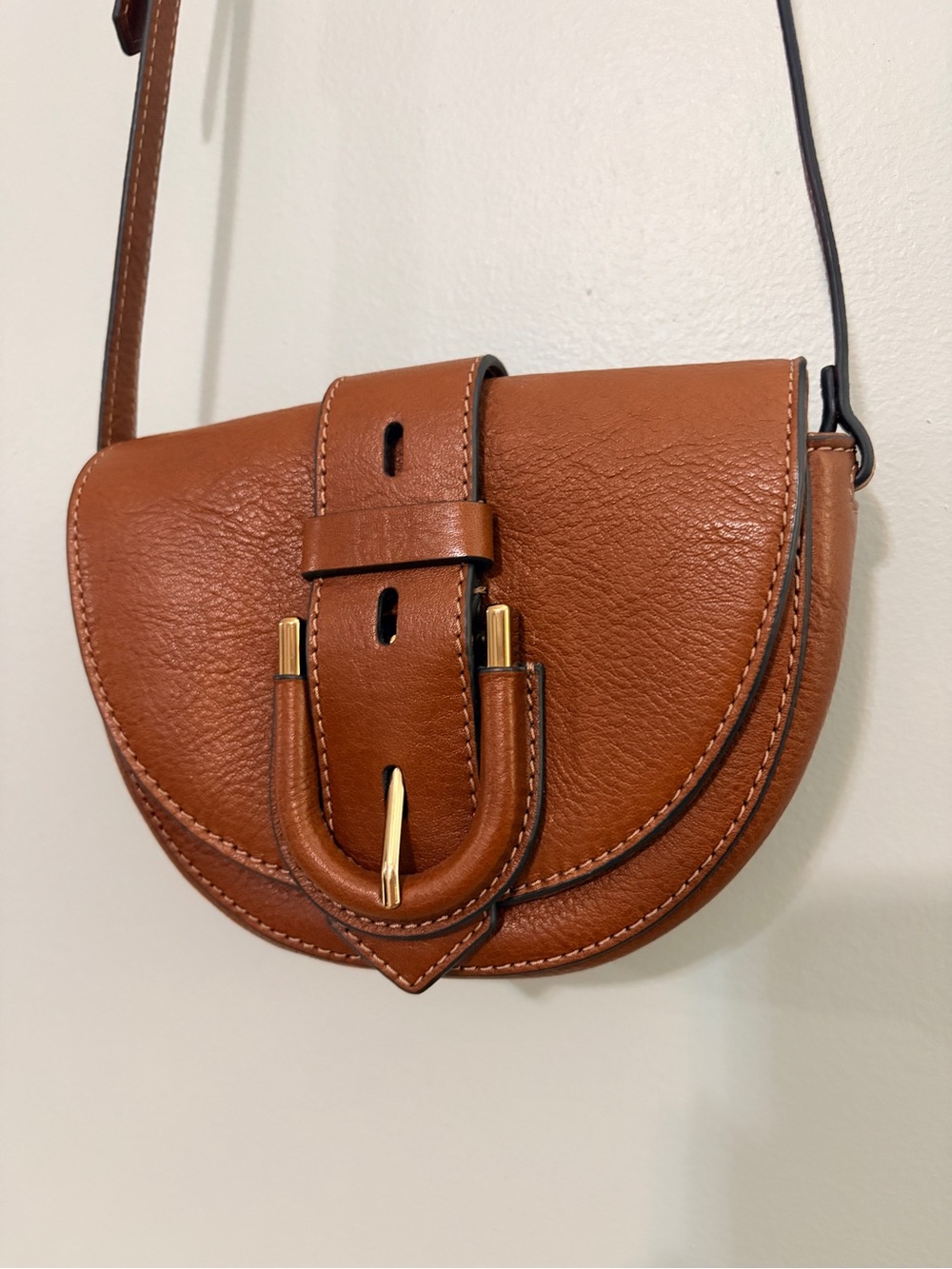 Fossil mini Saddle Crossbody Bag in Cognac Brown with Gold Hardware